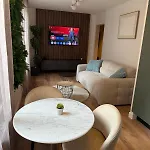 Cosy Centre Apartment *